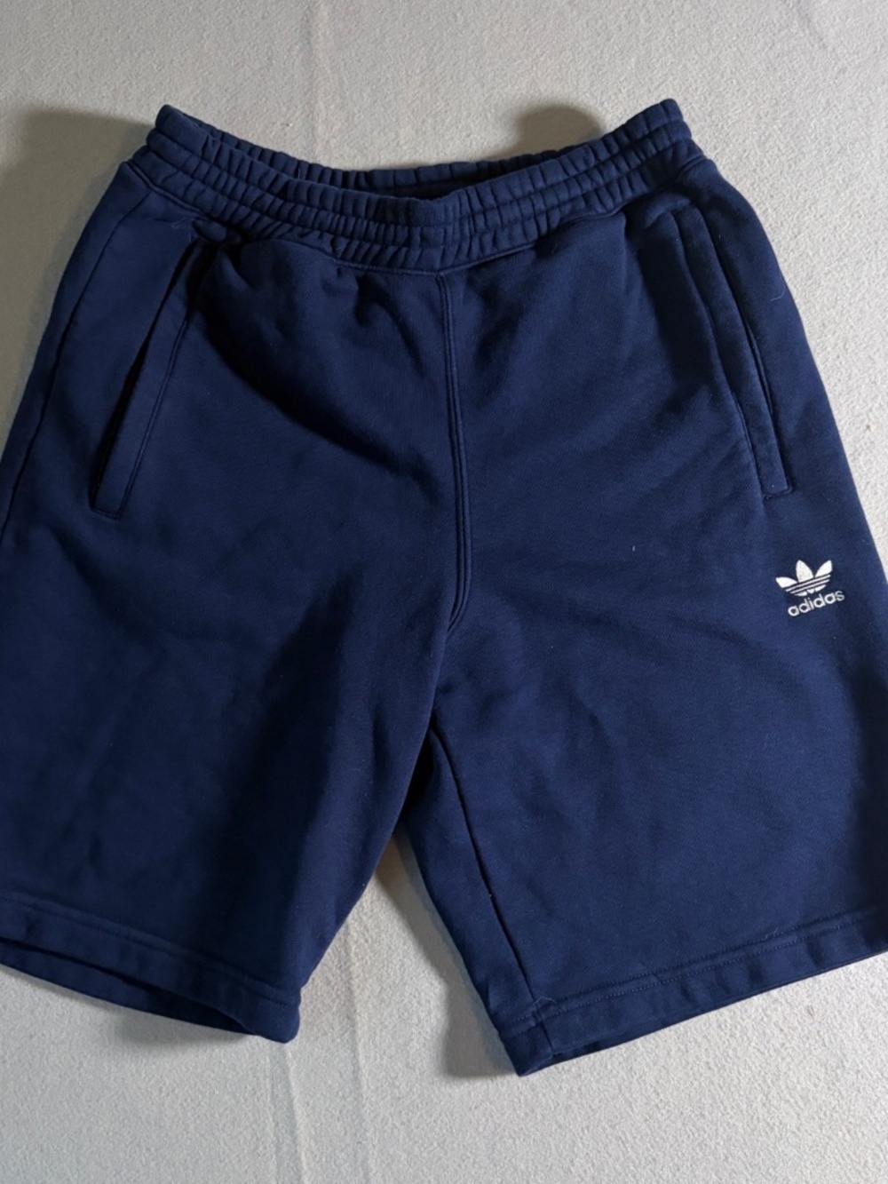Adidas Originals Mens Trefoil Fleece Shorts Navy Blue Medium DV1523